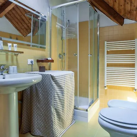Italianway - De Amicis 7 * Mediolan